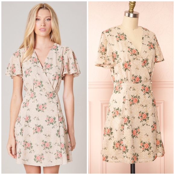 Sugarlips Dresses & Skirts - Sugarlips Cream Floral Mini Dress with Pink Roses